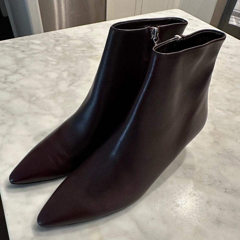 The row boots